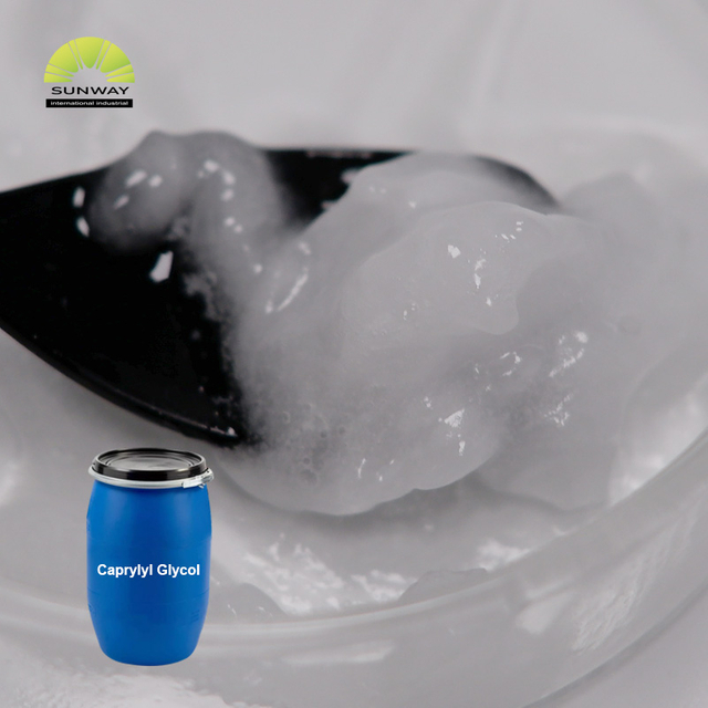 مواد حافظة عالية الجودة من الدرجة التجميلية، رقم CAS 1117-86-8، معجون أبيض من كابريليل جليكول