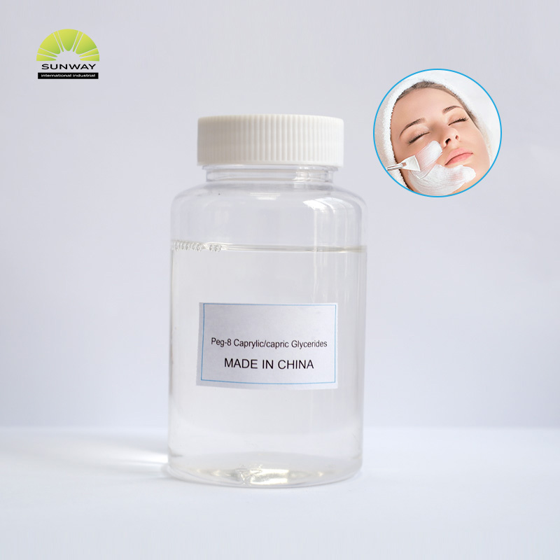 مواد خام للمواد الكيميائية اليومية من فاكتوري ساينس، جليسريدات الكابريليك/الكابريك PEG-8